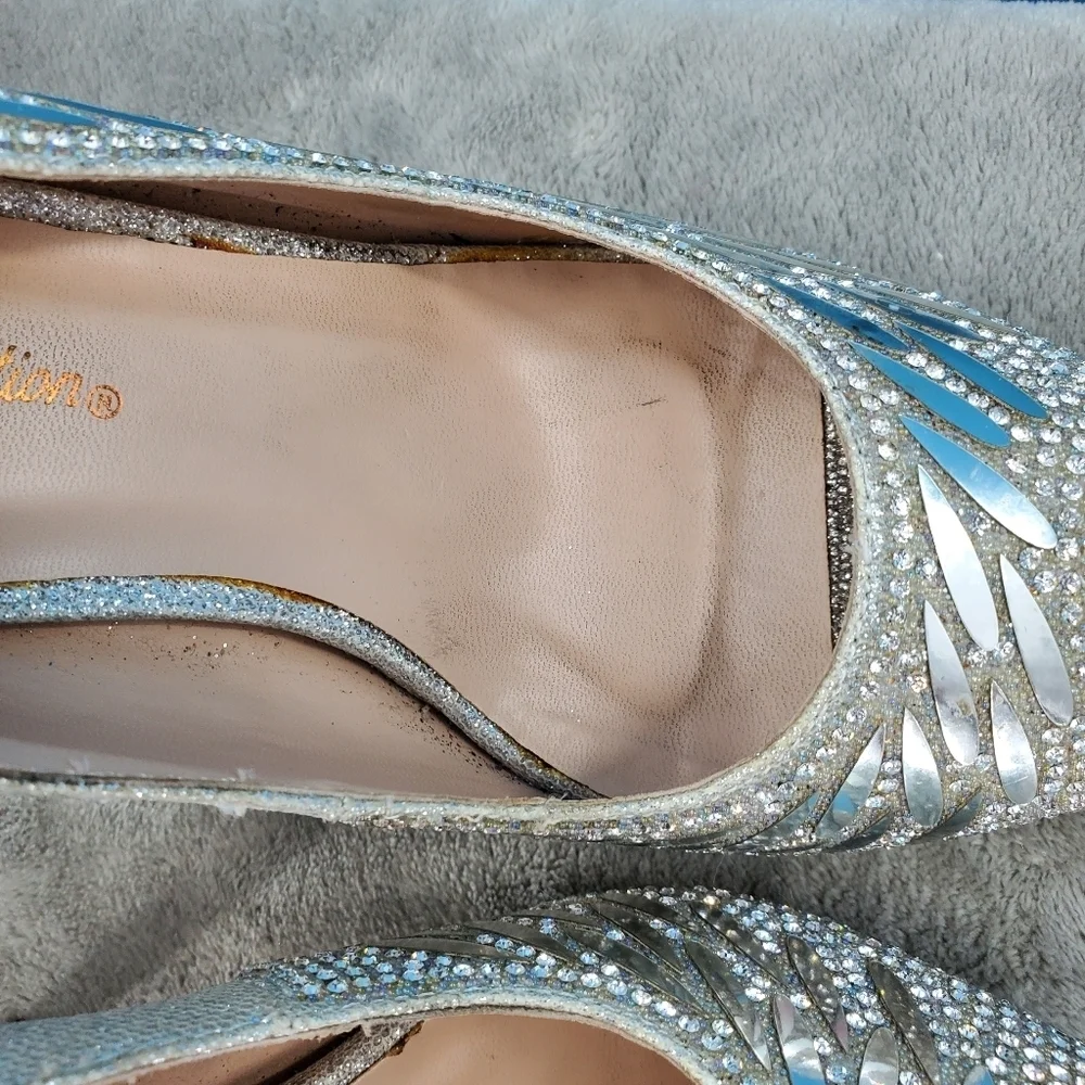 De Blossom Collection silver sparkle heels 8